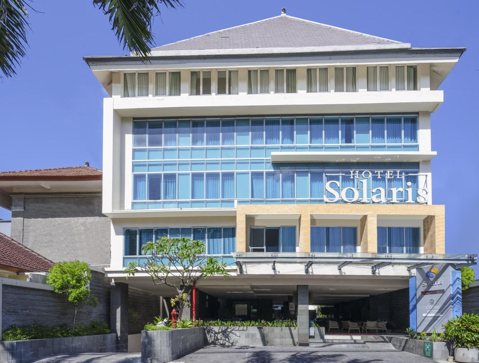 Solaris Hotel Kuta Кута Экстерьер фото